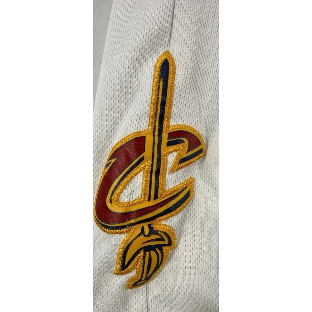 Cleveland Cavaliers NBA Adidas 2010-11 Authentic Game Shorts Size L Large White